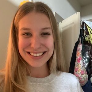 Meet your Posher, Annie